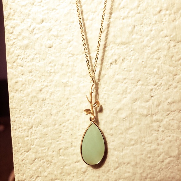 Mint teardrop necklace - Picture 3 of 5